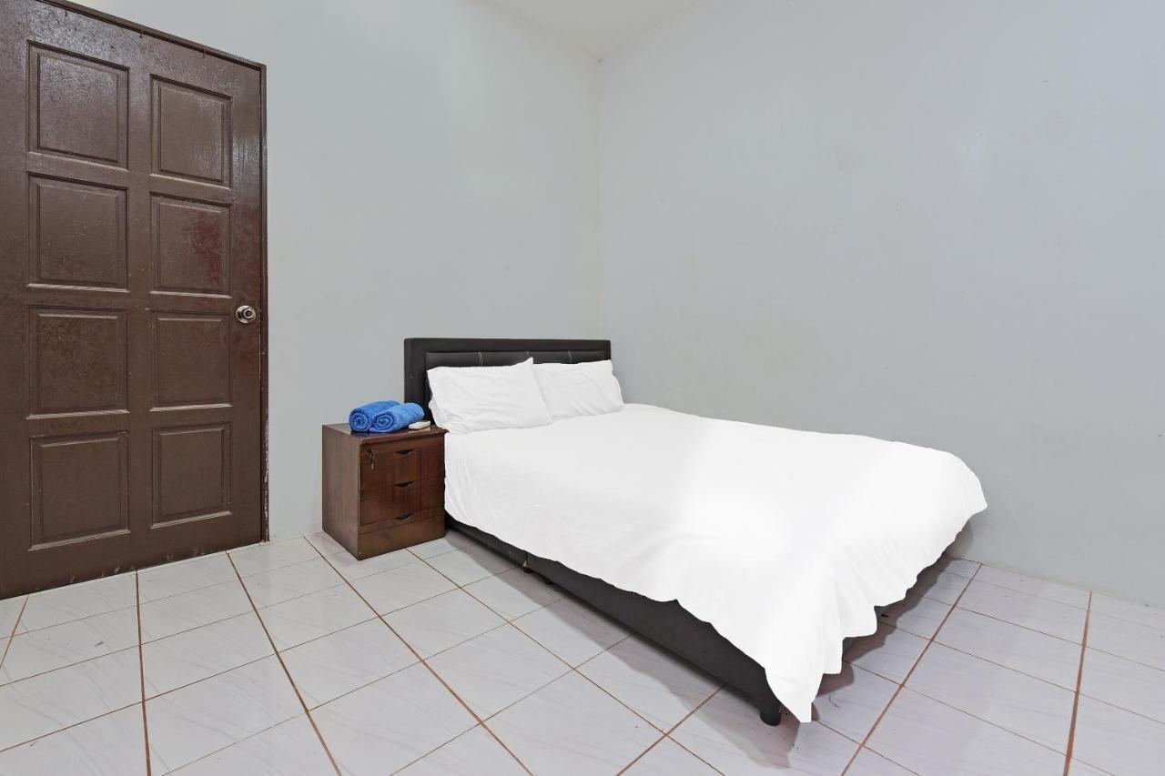 Oyo 90596 Casaria Inn Paka Exteriér fotografie